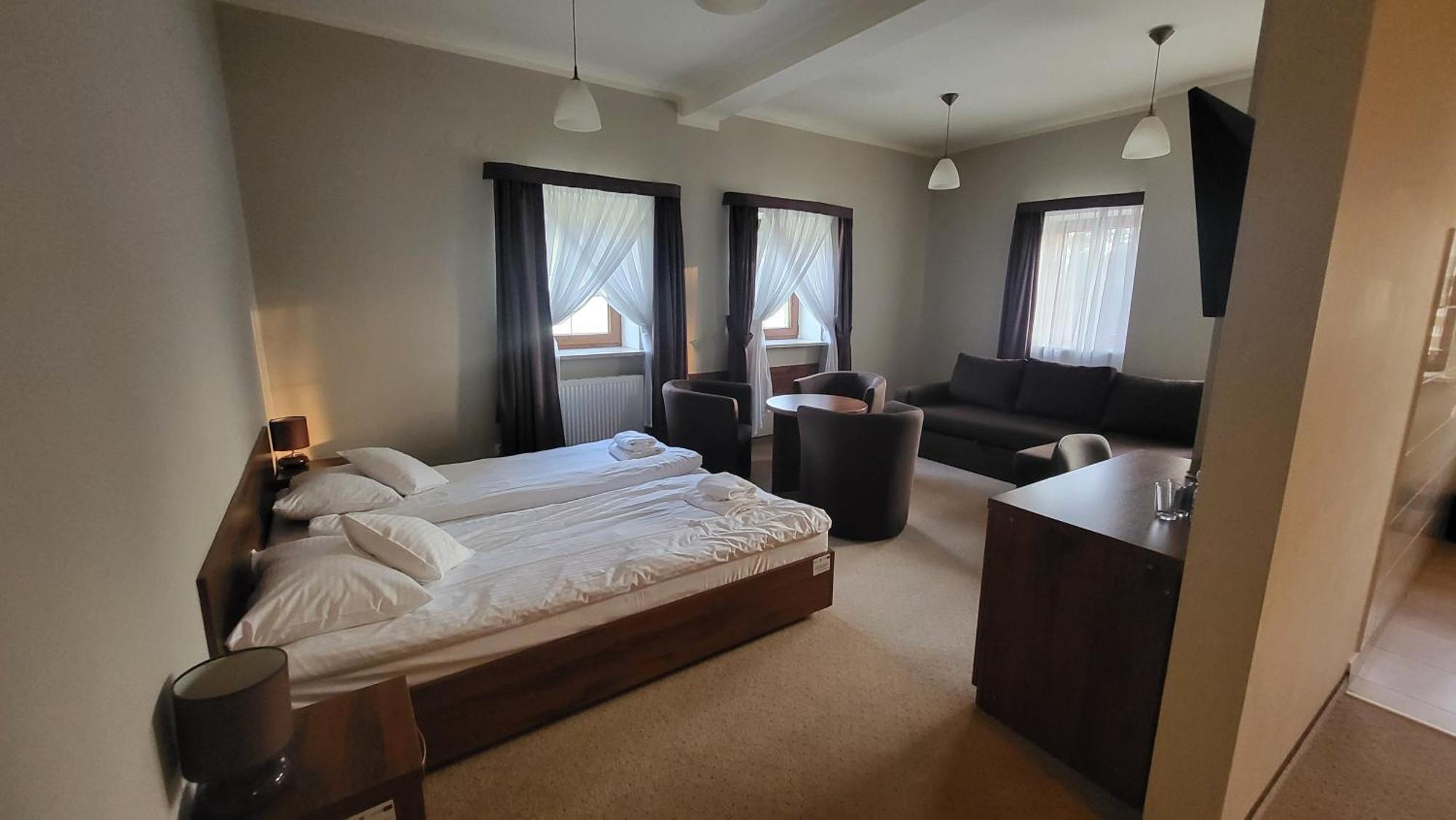 Hotel Chancza Spa & Restauracja Rakow  المظهر الخارجي الصورة