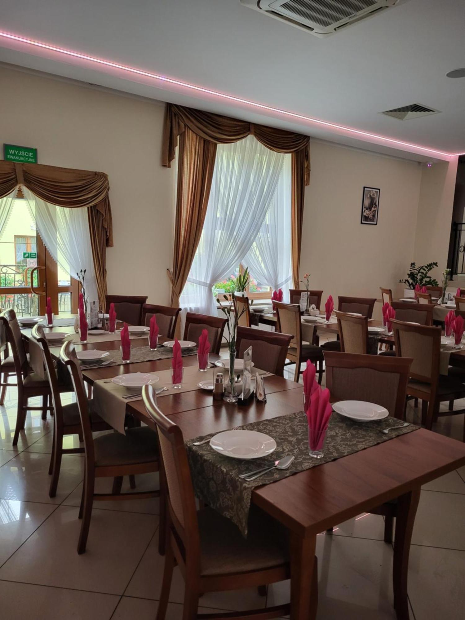Hotel Chancza Spa & Restauracja Rakow  المظهر الخارجي الصورة